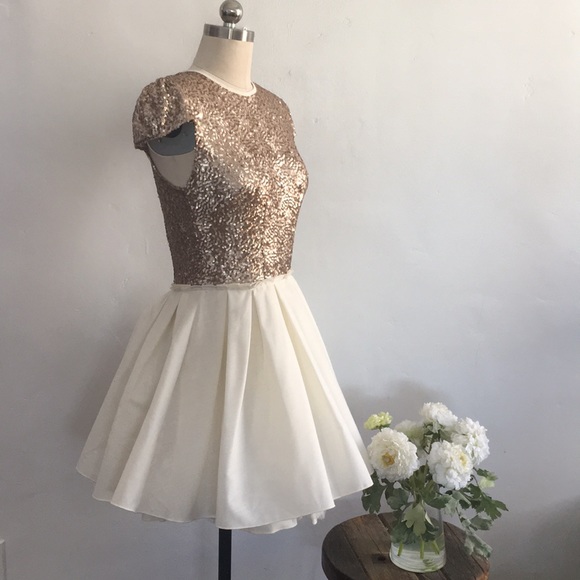 Jones + Jones Gold Dress - Picture 4 of 6